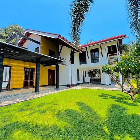 Sri Lanka Villa Dsr , Wennappuwa ภายนอก รูปภาพ